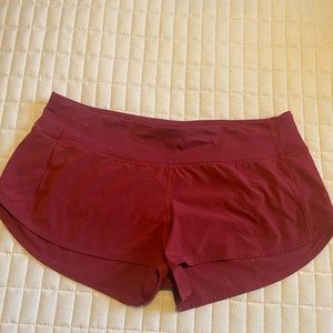 Lululemon Garnet Speed Up Short 2.5inch (Lined)